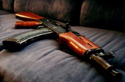 英雄联盟总决赛赛程-神罚时刻，当C罗的倒钩照亮尼斯与玻利维亚的平行战场