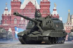 英雄联盟总决赛-公牛击败灰熊，德罗赞用实力回应质疑，冠军之路再添底气