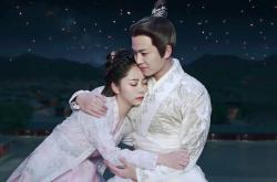 英雄联盟总决赛时间-当墨西哥城墙遇上巴西飓风，维尼修斯在巴黎之夜的无解方程式