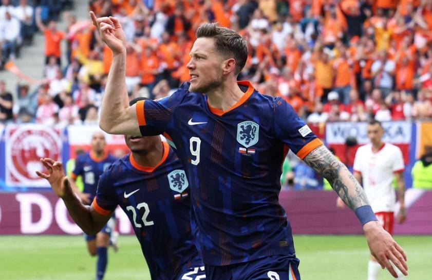 关于荷兰联盟战况激烈，黑马崛起令人惊艳的信息