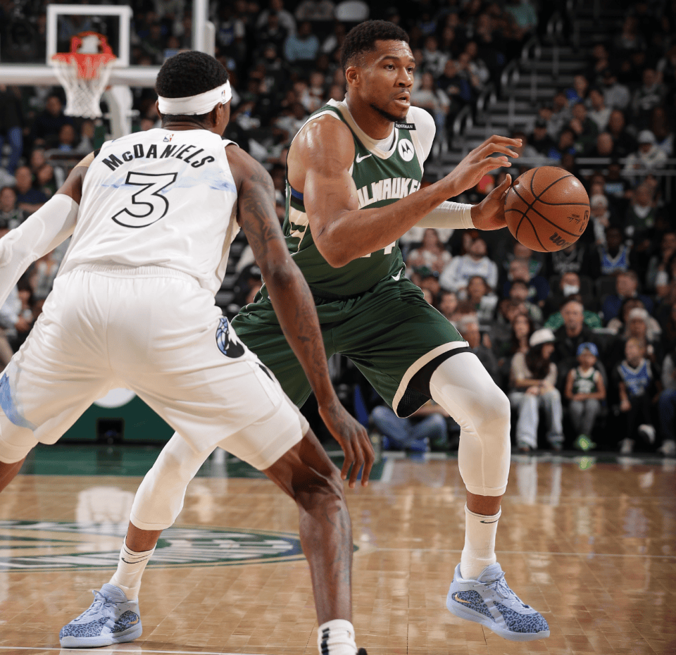 关于森林狼队在关键战胜雄鹿队晋级的信息