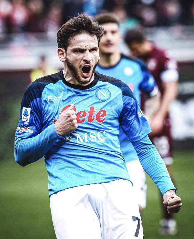 那不勒斯签下巴西球员，欲在法甲联赛大放异彩的简单介绍