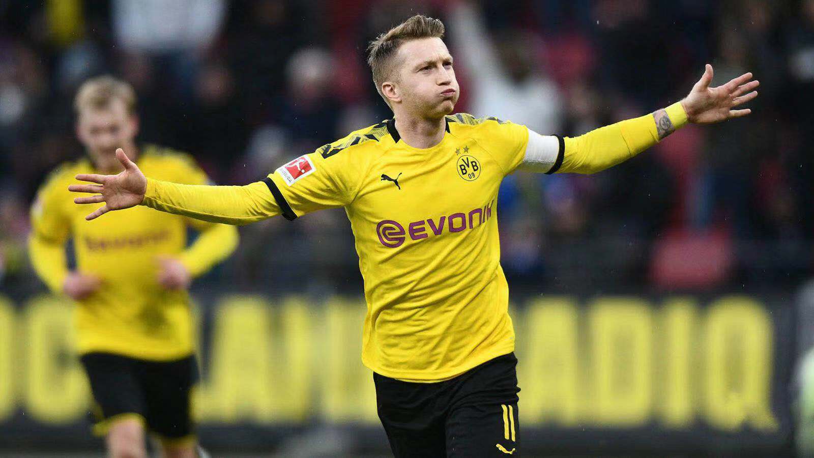 弗洛姆玛助攻帮忙,多特蒙德-干翻RB莱比锡 弗洛姆玛助攻帮忙,多特蒙德-干翻RB莱比锡