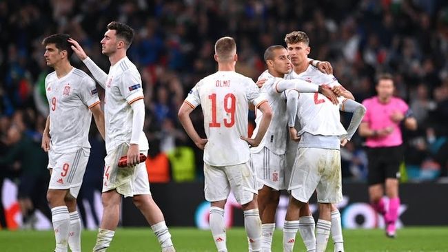 德国险胜智利，奥亚尔萨瓦尔刷新纪录