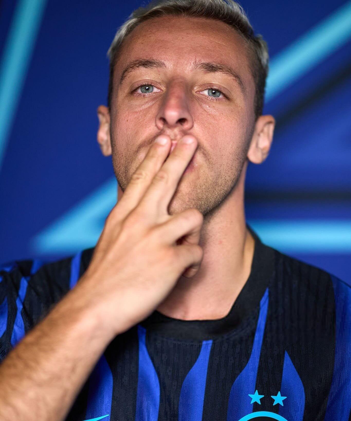 国际米兰球员赞誉主帅严明作风，带领全队前进