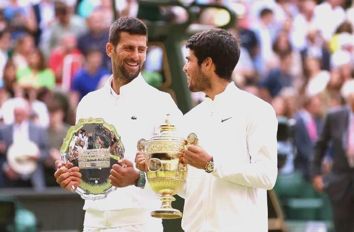 温网险胜法网，德约科维奇关键制胜