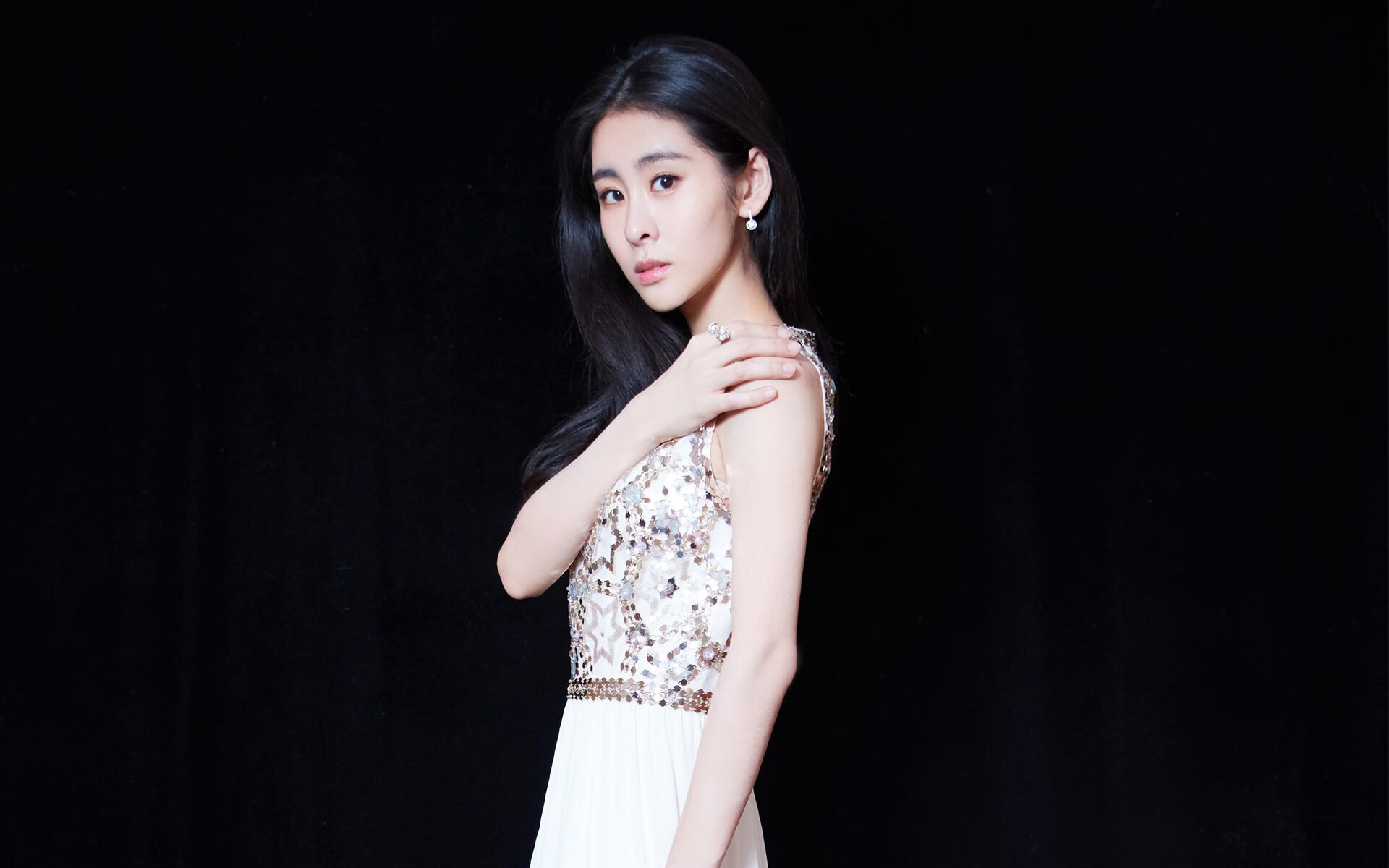 巨星闪耀难救主,李刚仁的华尔兹,为何舞不进胜利之门?