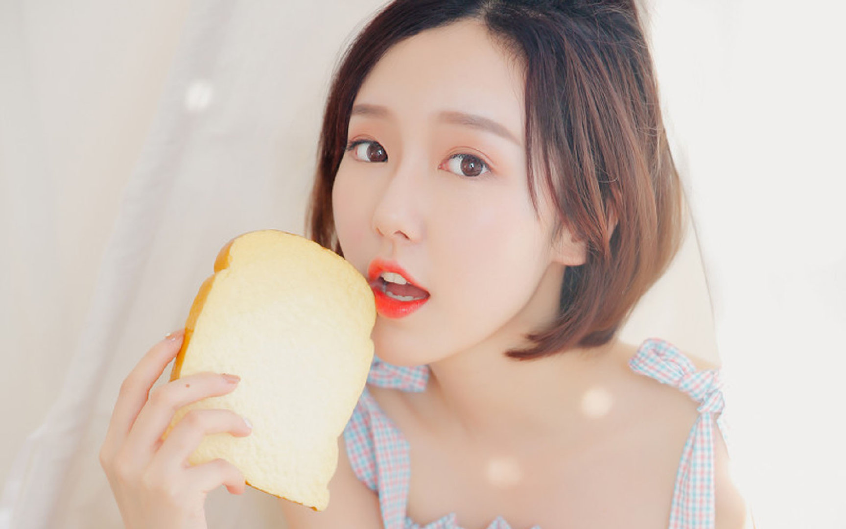 当绿军碾碎灰熊的夜晚,莫兰特却在伯纳乌上演篮球之舞—一场独一无二的跨次元统治力盛宴